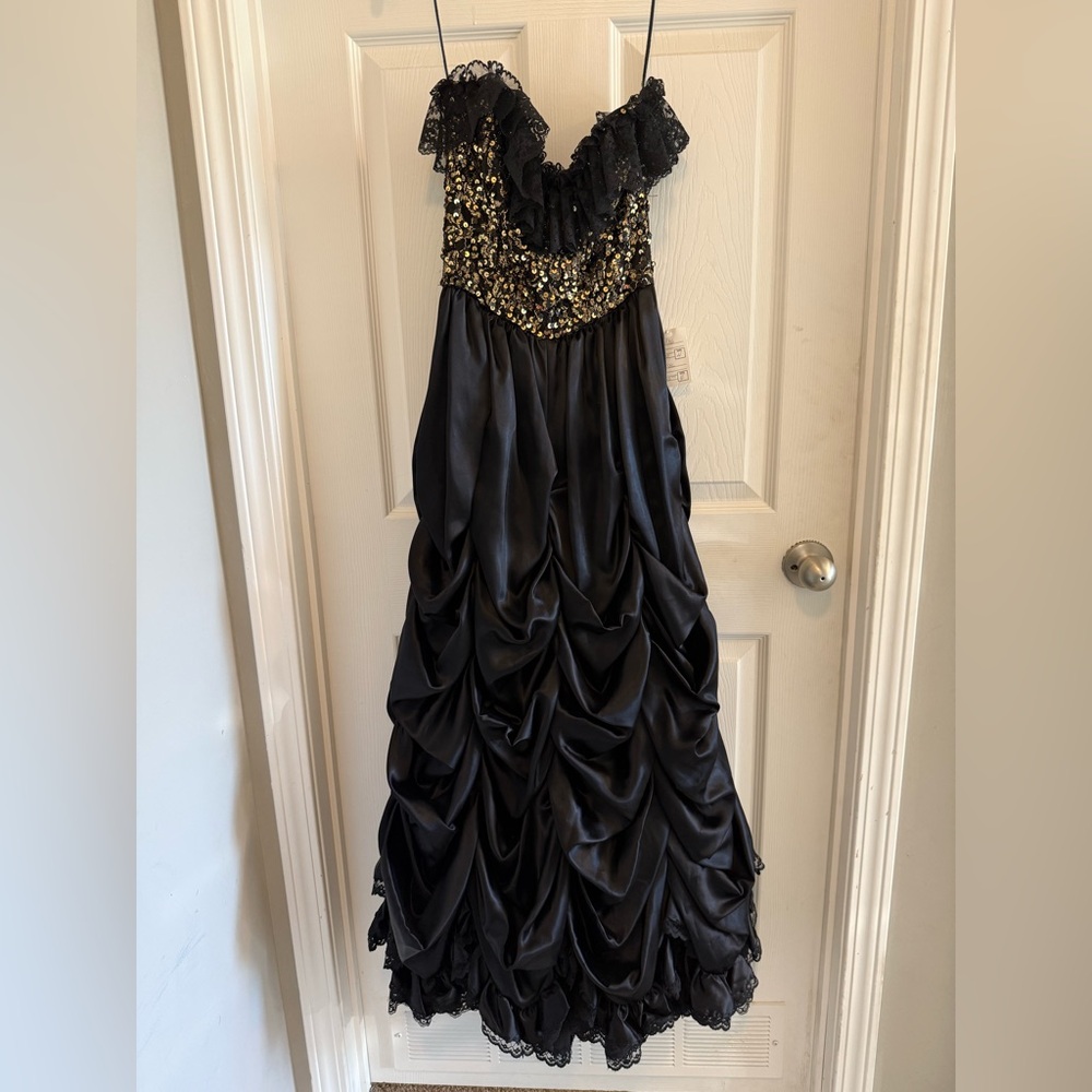 Vintage 80s Loralie Ballgown Southern Belle Dress Strapless Gold Lace Saloon 4